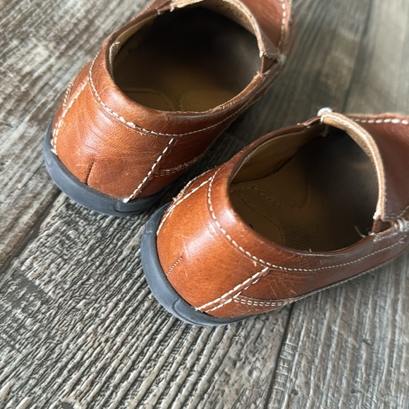 Johnston & Murphy Boy's Locklin Venetian (Toddler/Little Kid), Size 10M - Picture 5 of 8